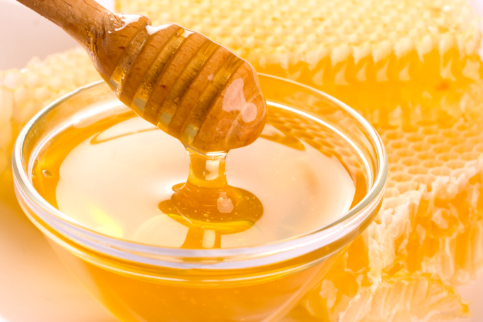 Fresh honey with honeycomb